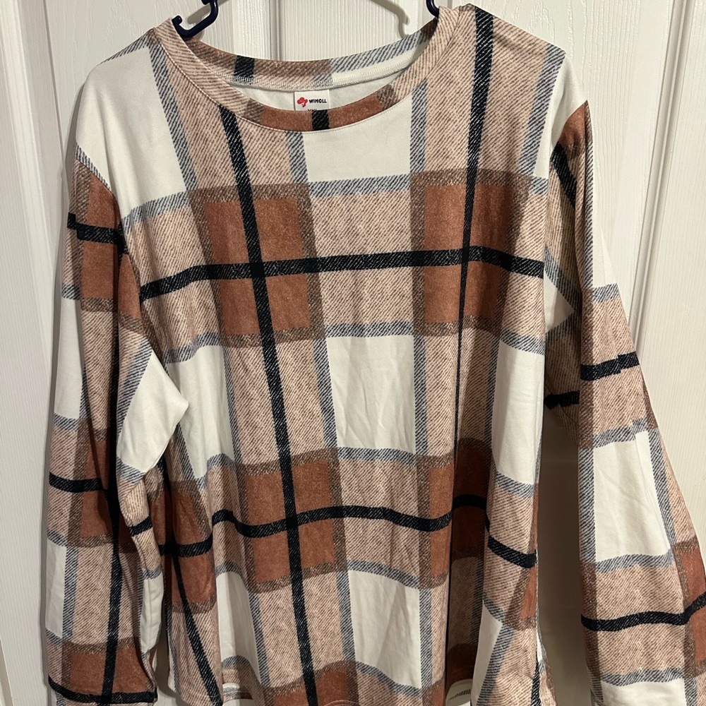 Long Sleeve Top - Tan and White